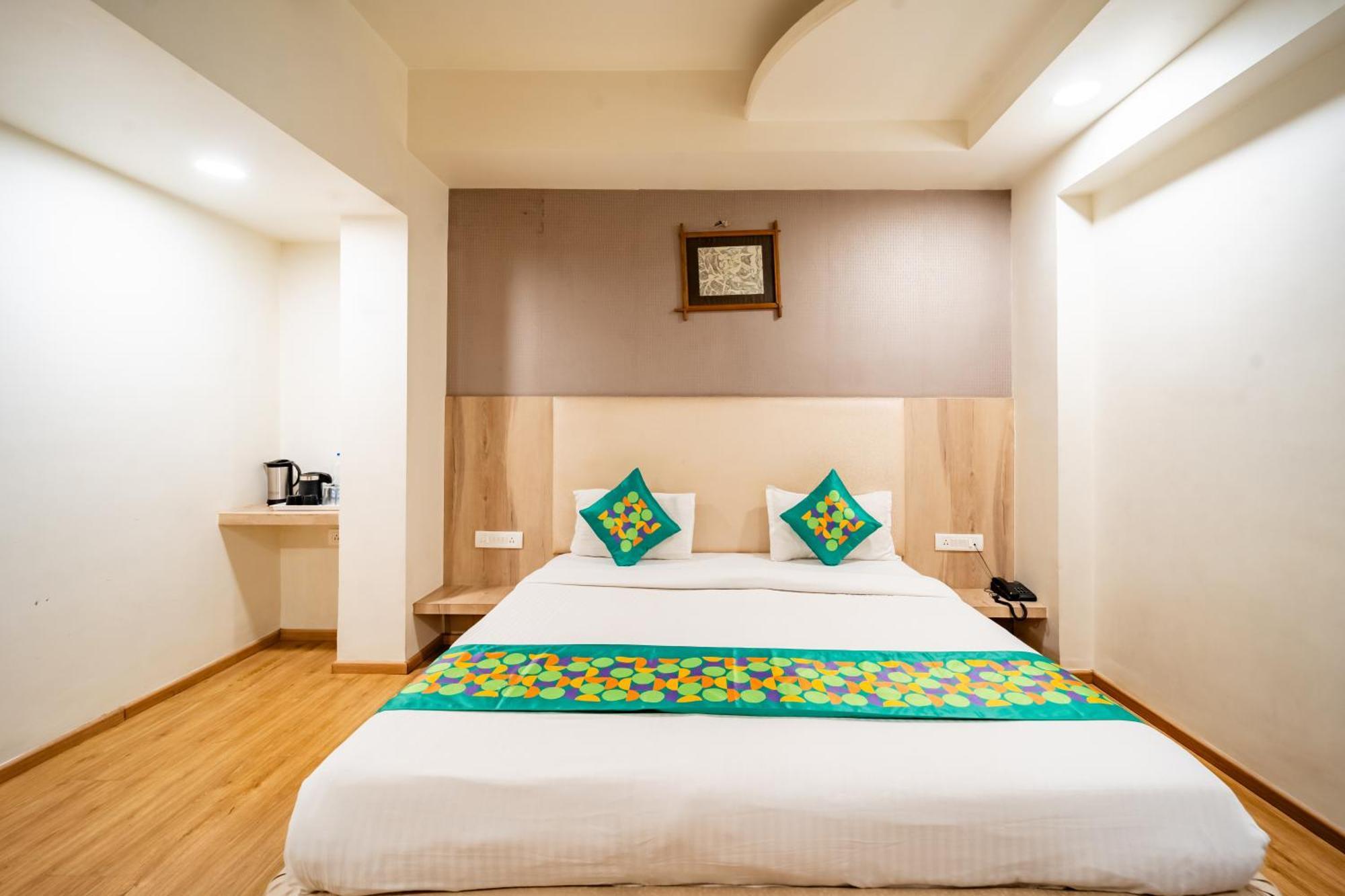 Hotel Treebo Kamal Regency à Bhopal Extérieur photo